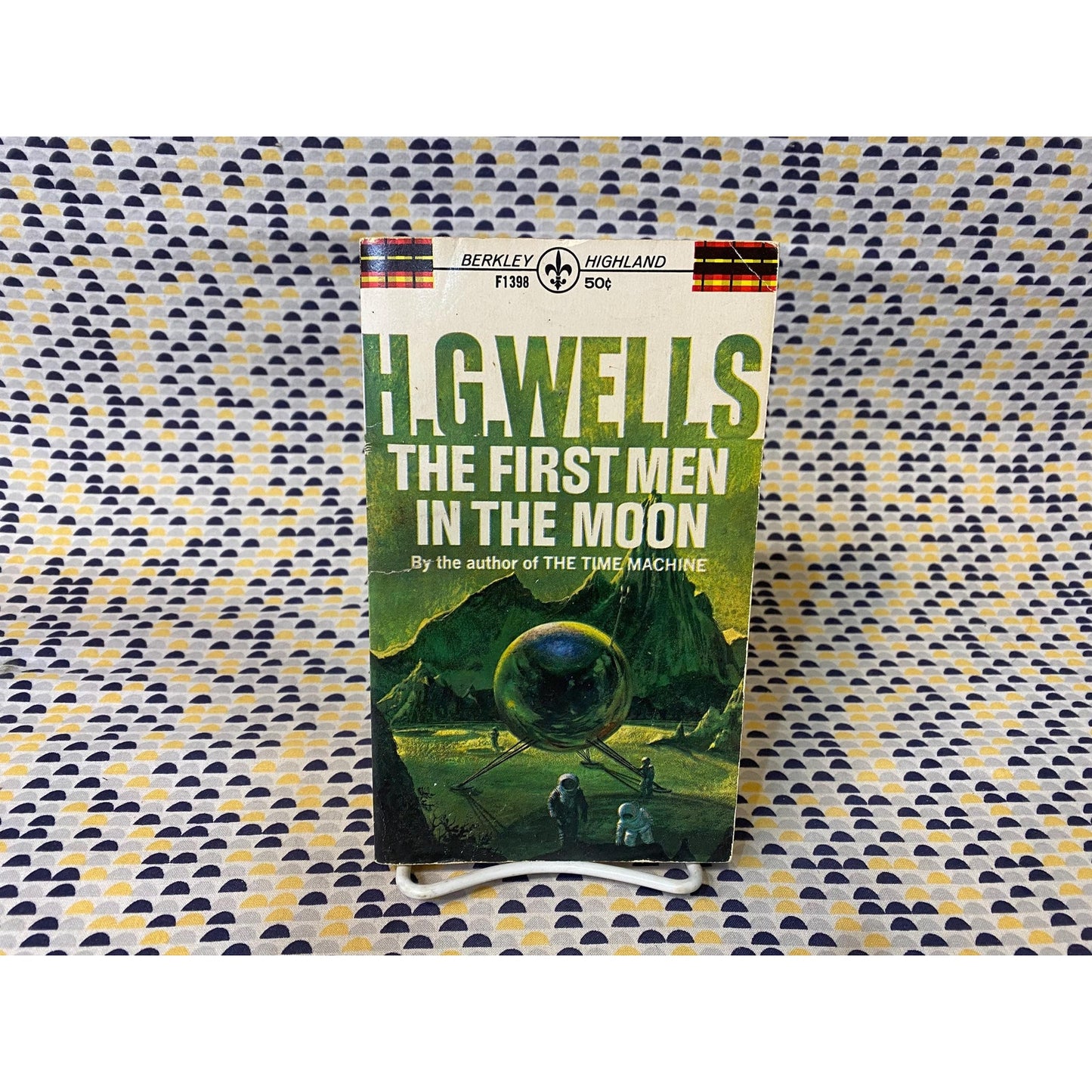 The First Men in the Moon - H.G. Wells - Vintage Paperback - 50 cent Berkeley Highland Books