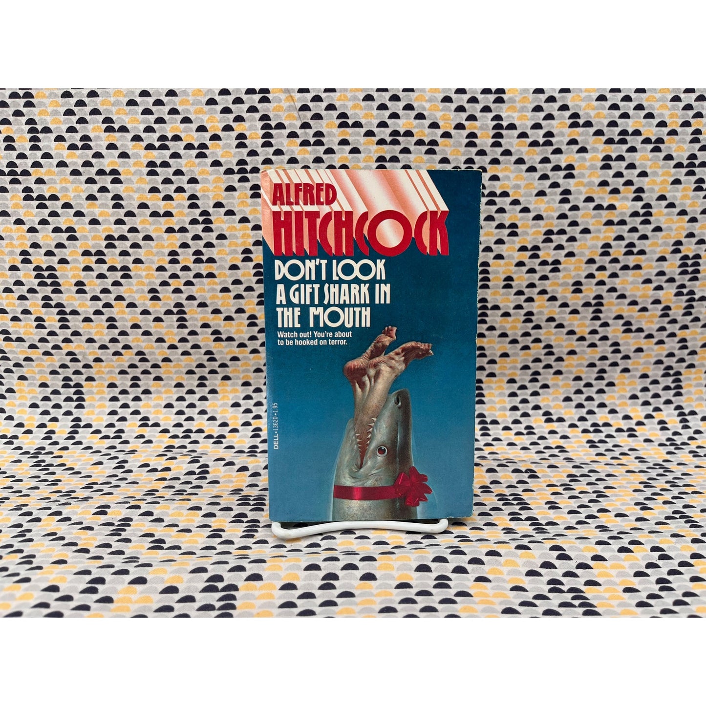 Don't Look a Gift Shark in the Mouth - Alfred Hitchcock - Dell Books - Paperback