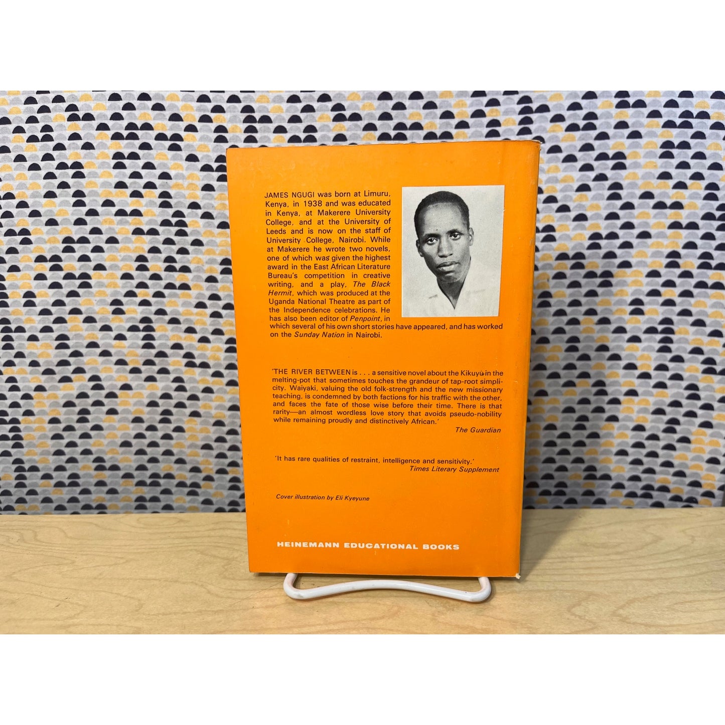 The River Between - James Ngugi - Heinemann African Writers Series #17