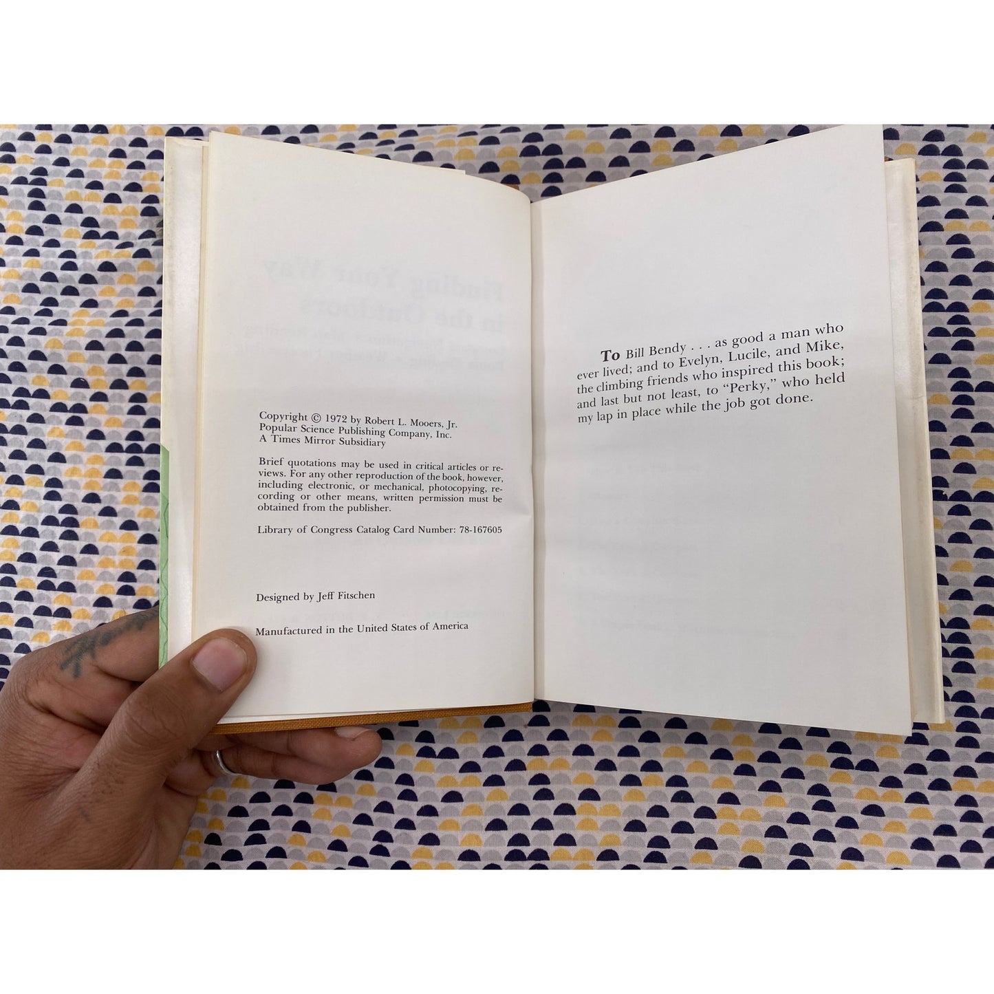 Finding Your Way In The Outdoors - Robert L. Mooers Jr. - Dutton - Hardcover