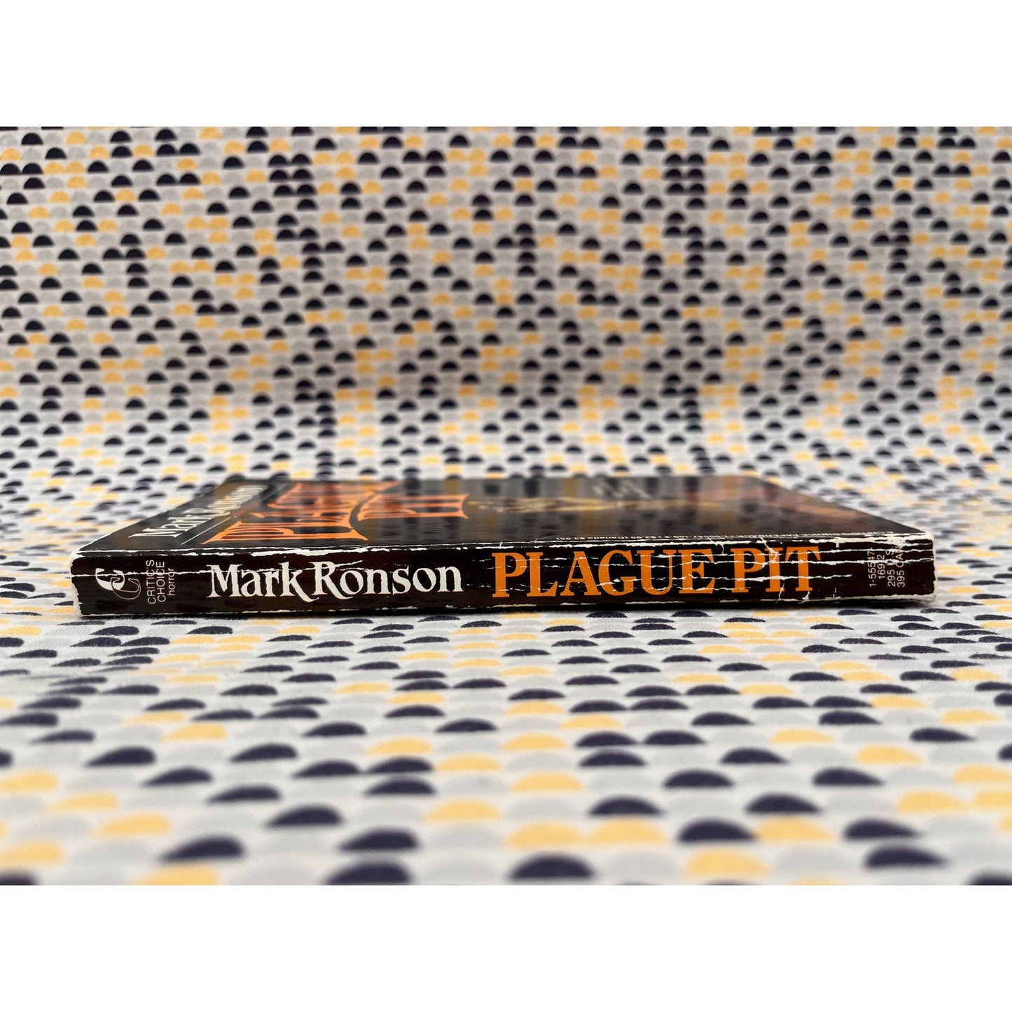 Plague Pit - Mark Ronson - Critics Choice Paperbacks