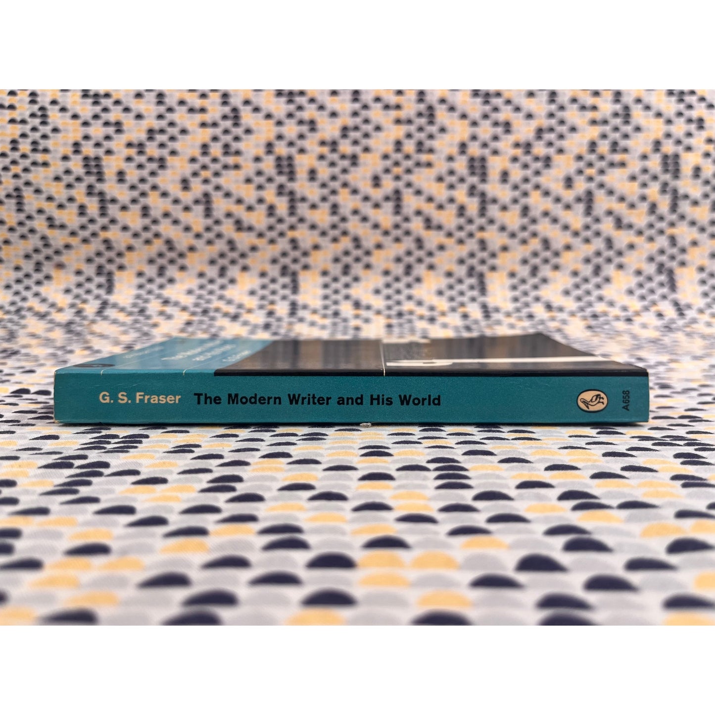 The Modern Writer and His World - G. S. Fraser - Pelican Books  - Paperback