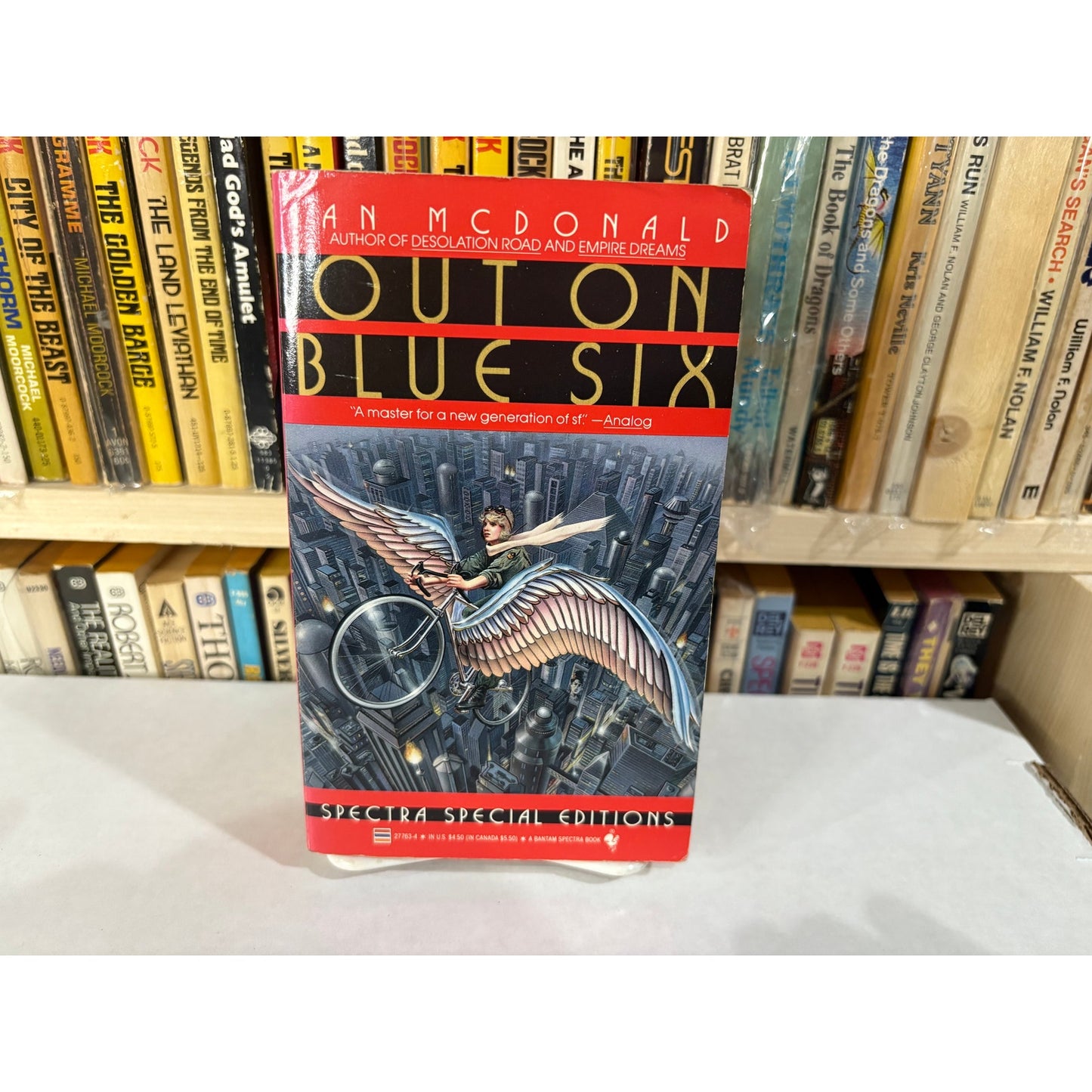 Out On Blue Six - Ian McDonald - Bantam - Paperback