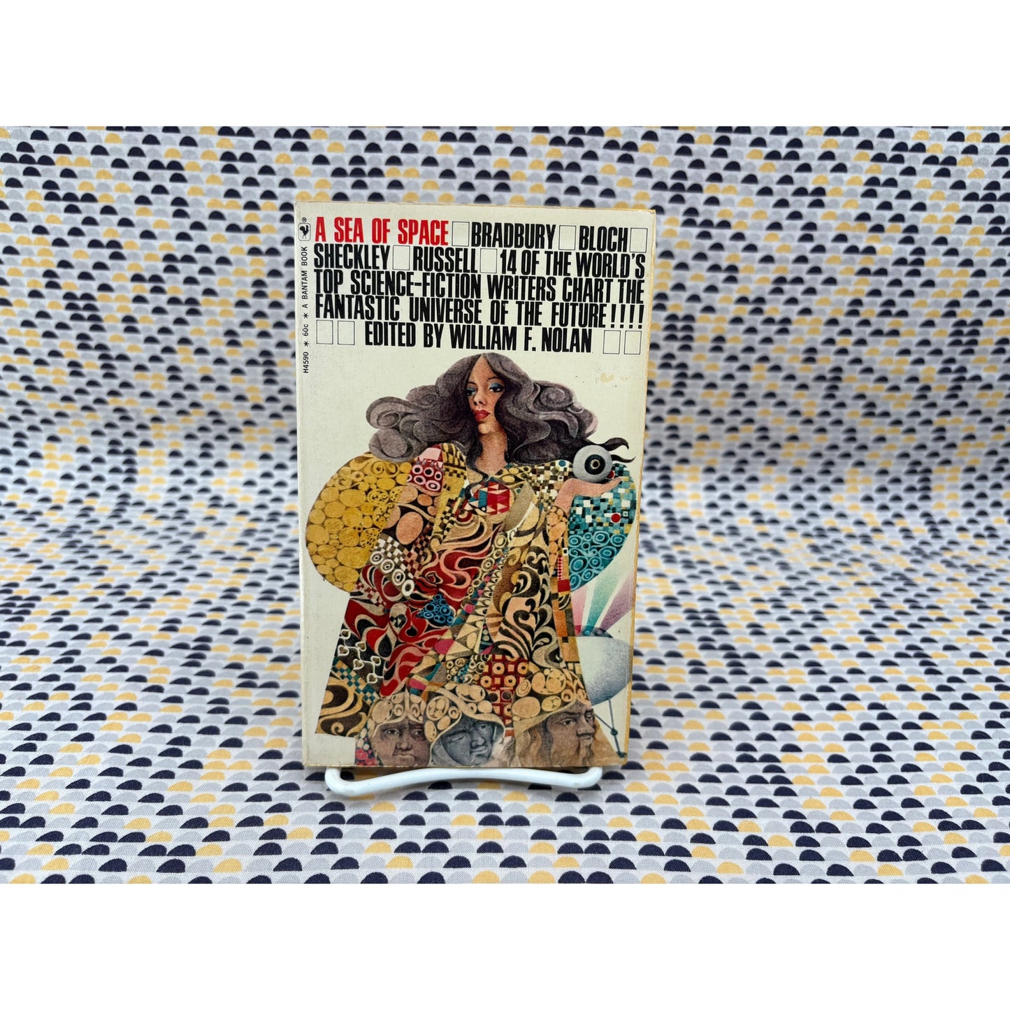 A Sea Of Space - ed, William F. Nolan - Bantam - Paperback