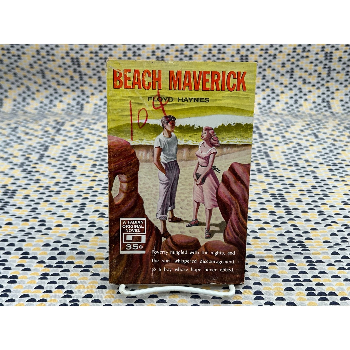 Beach Maverick - Floyd Haynes - Fabian Books -- Vintage Paperbacks