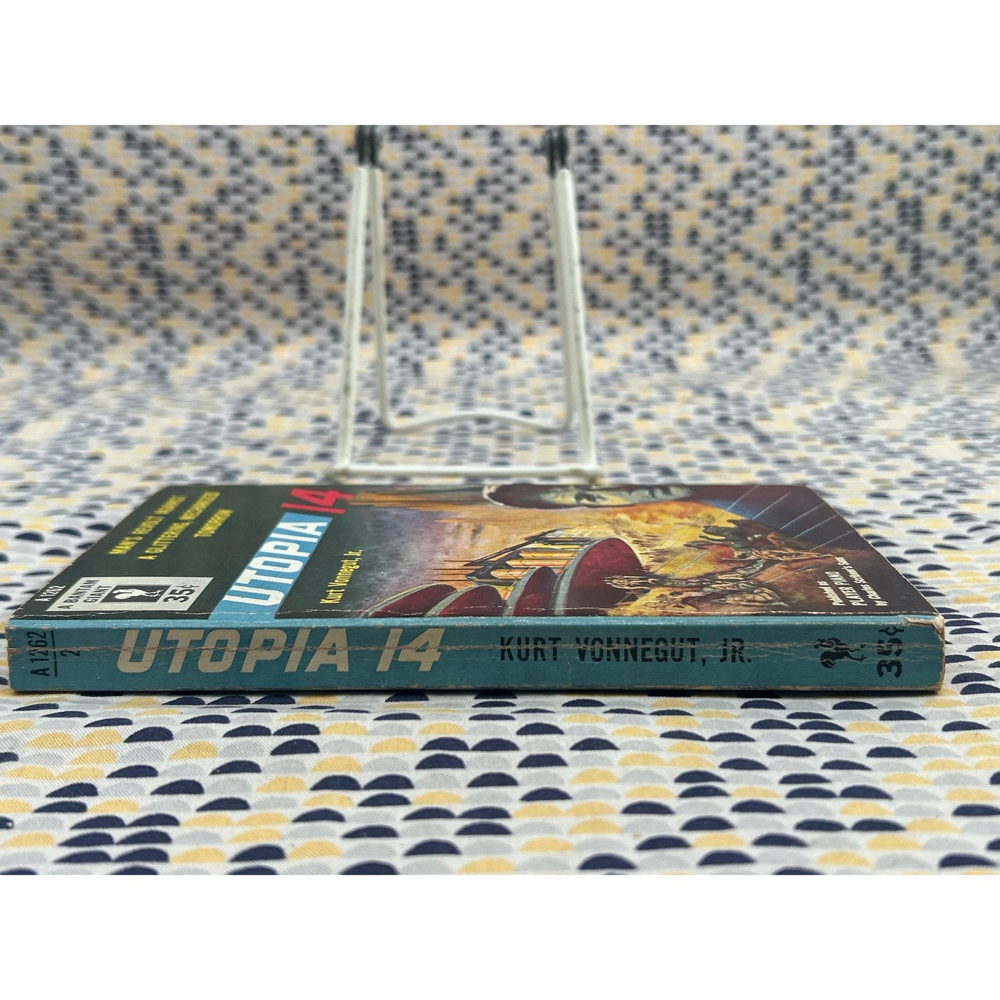 Utopia 14 (Player Piano) - Kurt Vonnegut - Bantam Giant A1262 - Vintage Paperbacks