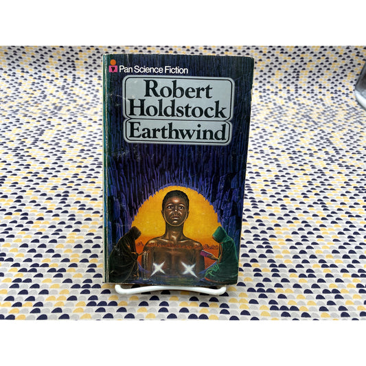 Earthwind - Robert Holdstock - Pan - Paperback
