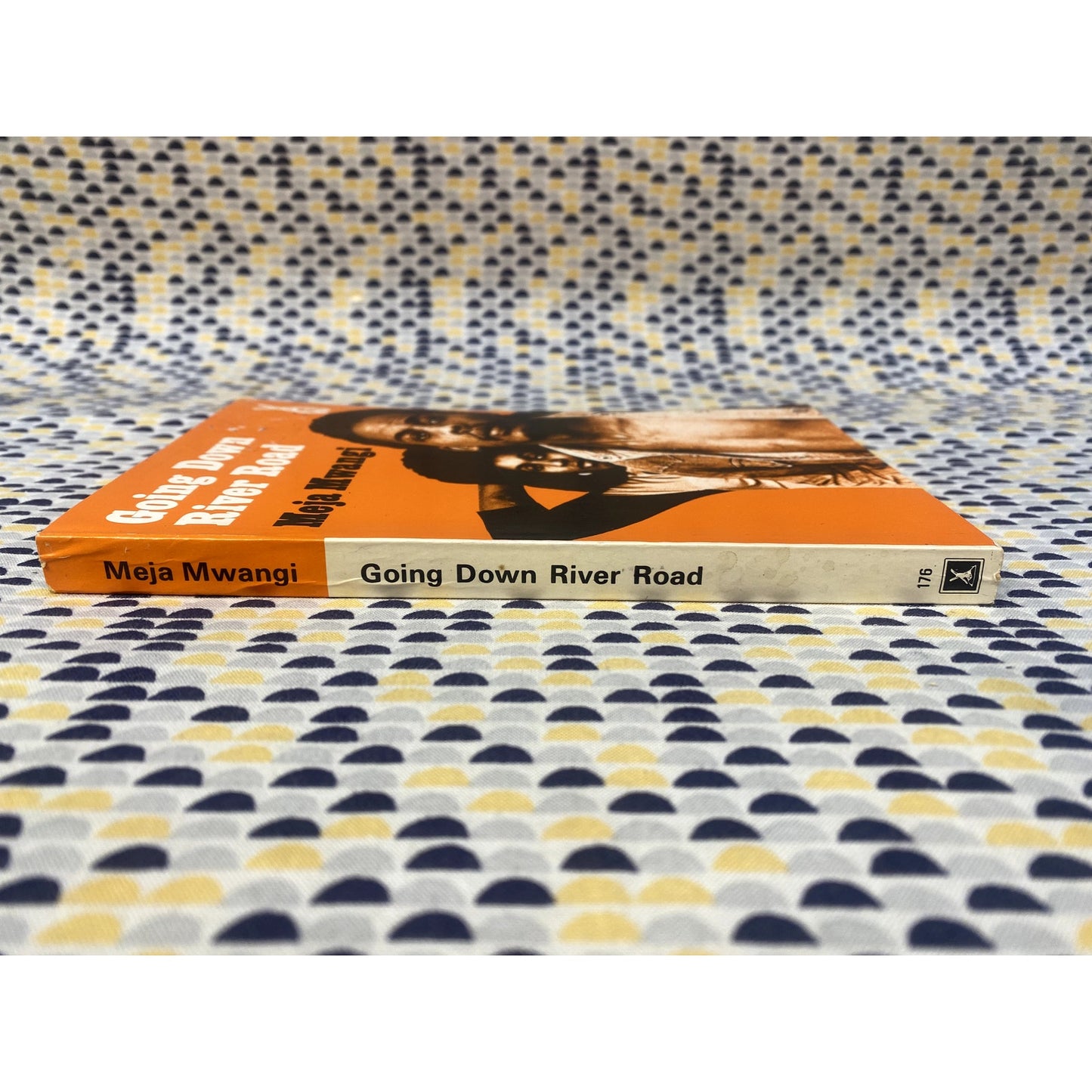 Going Down River Road - Meja Mwangi - Heinemann - African Writers Series
