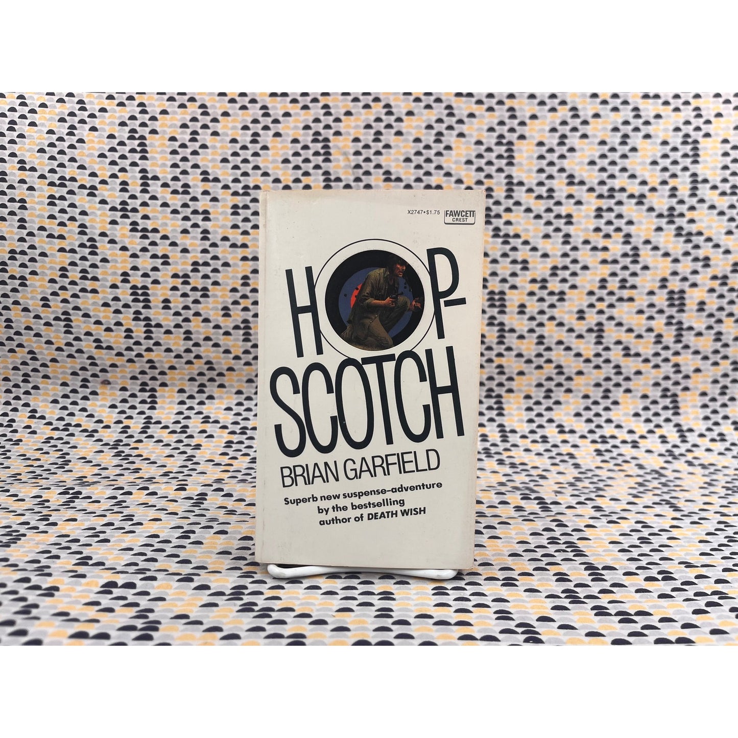 Hop-Scotch - Hopscotch - Brian Garfield - Fawcett Crest - Paperback