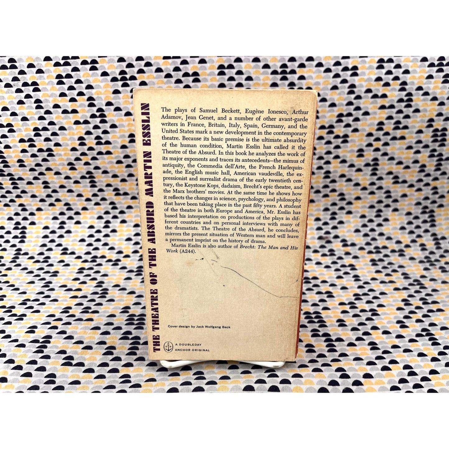 The Theatre of the Absurd - Martin Esslin - Doubleday Anchor Edition