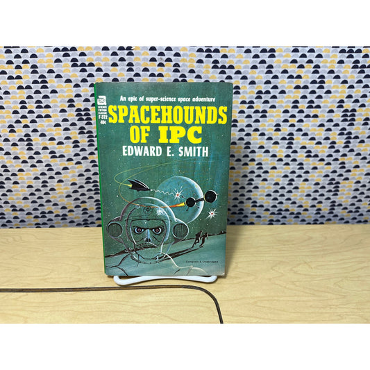 Spacehounds of IPC - Edward E. Smith - Ace Books F Series - Paperback