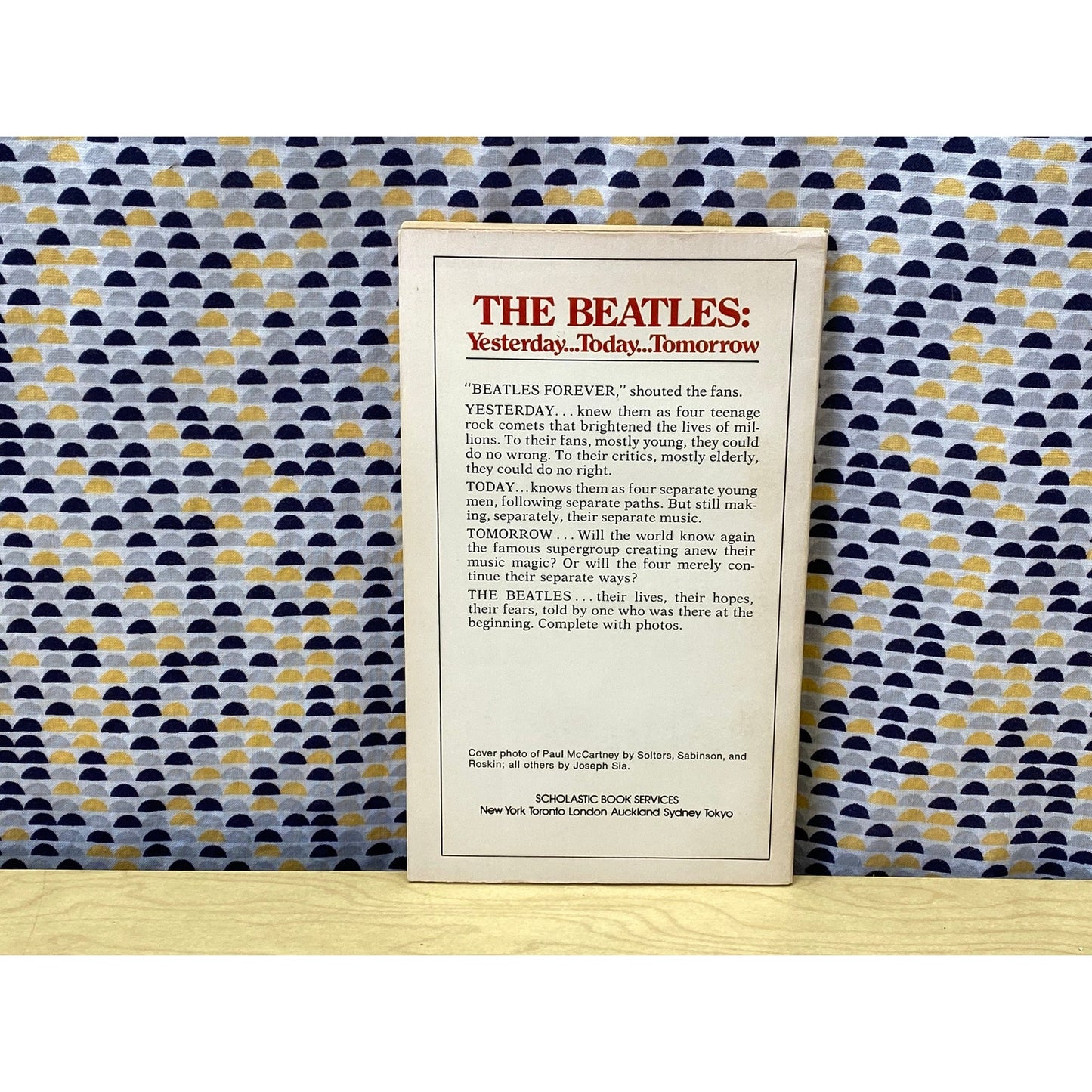 The Beatles: Yesterday... Today... Tomorrow... - Rochelle Larkin - Paperback