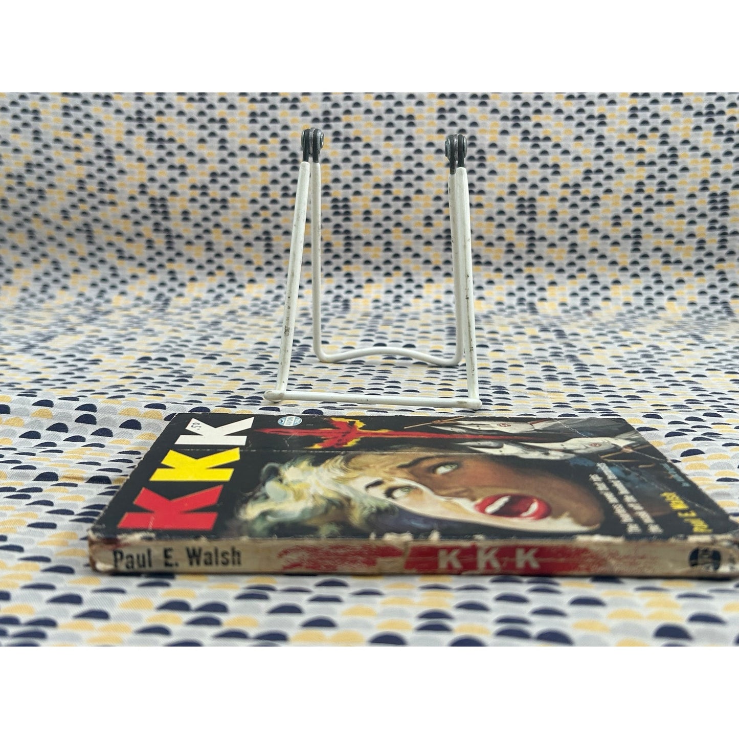 KKK - Paul E. Walsh - Avon 742 - Vintage Paperbacks