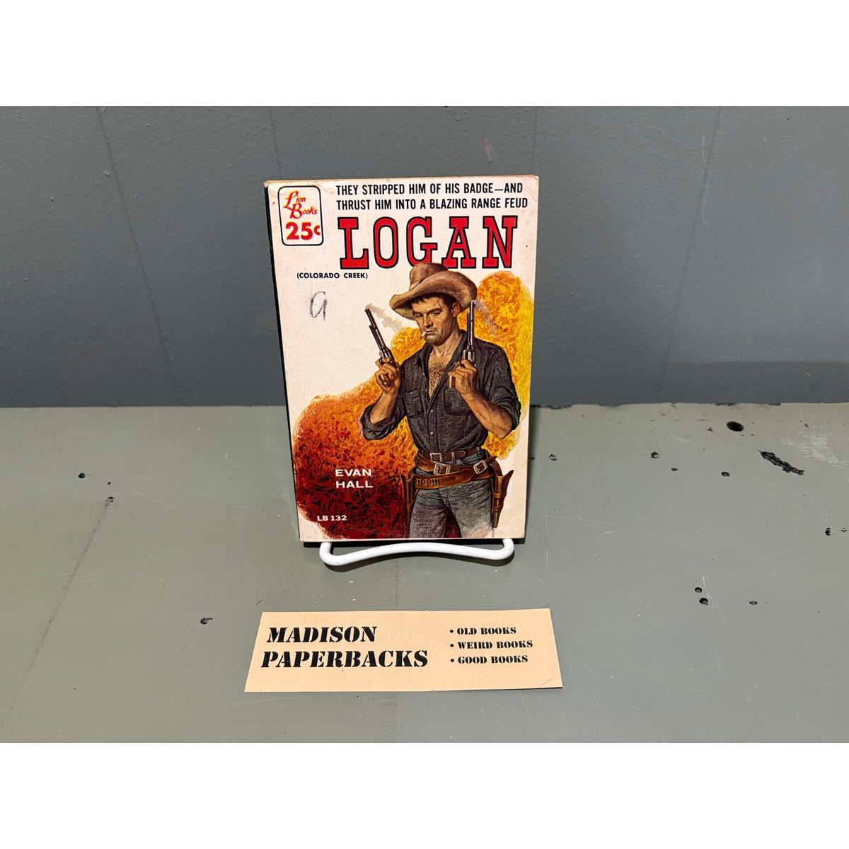 Logan - Evan Hall - Lion 132 - Vintage Paperbacks