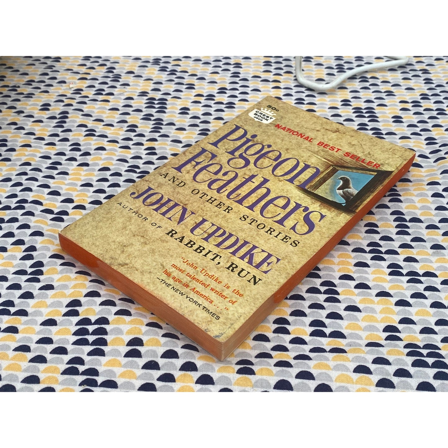 Pigeon Feathers and Other Stories - John Updike - Crest Book Edition