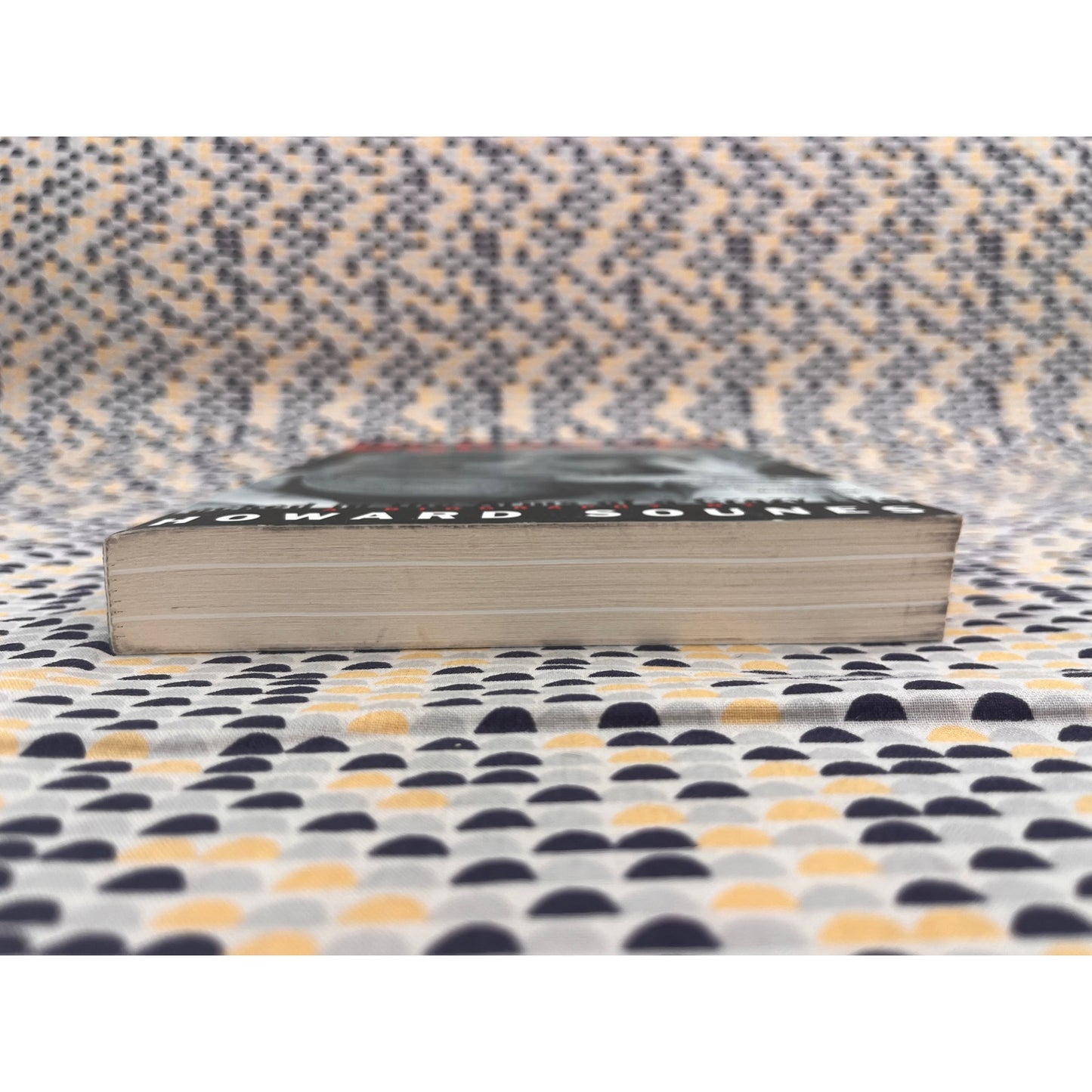 Locked in the Arms of a Crazy Life, Charles Bukowski - Howard Sounes - Grove Press - Paperback