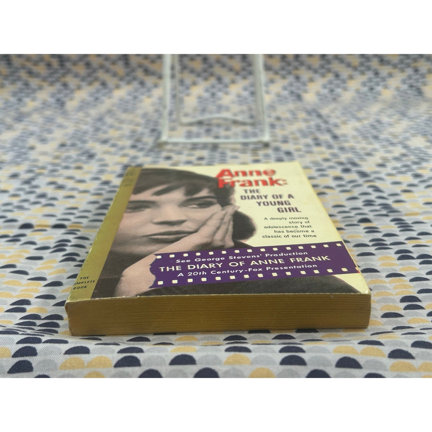 Anne Frank - The Diary of a Young Girl - Scholastic Books Edition