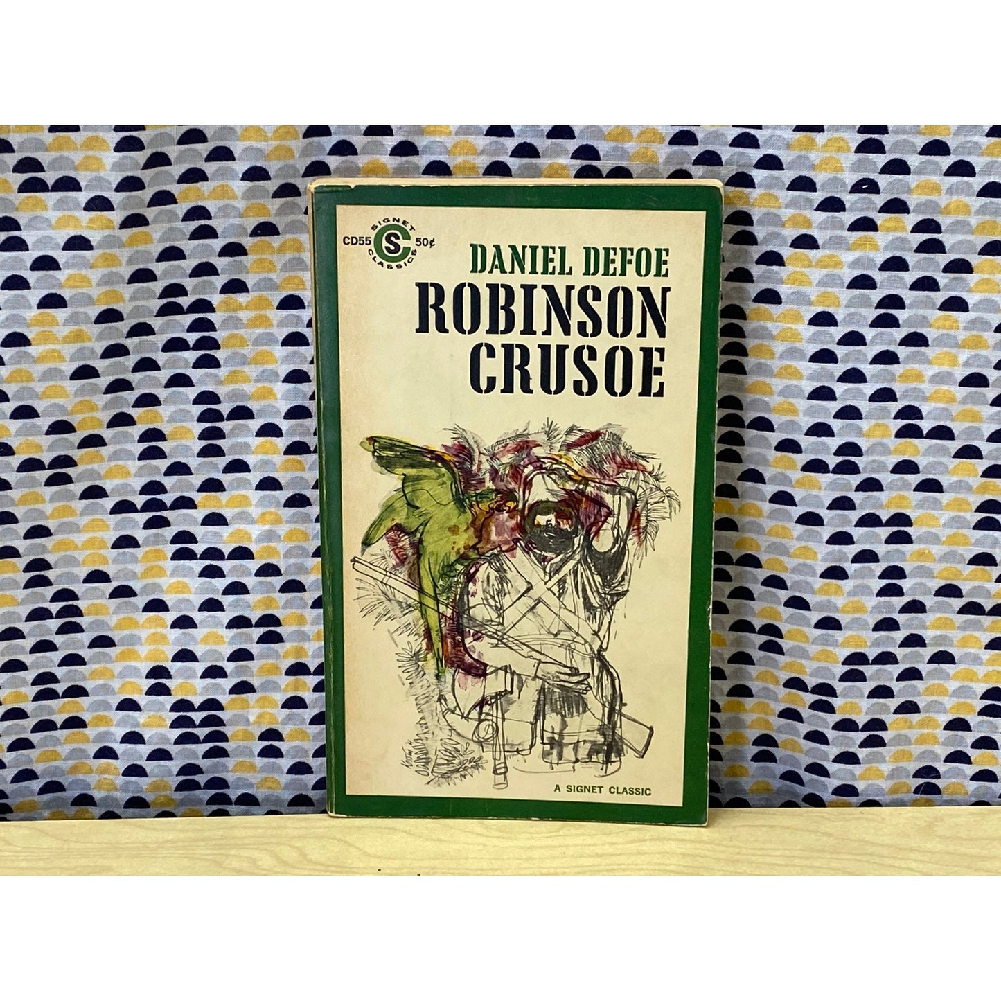 Robinson Crusoe - Daniel DeFoe - Vintage Paperback Book - Signet Classic Edition
