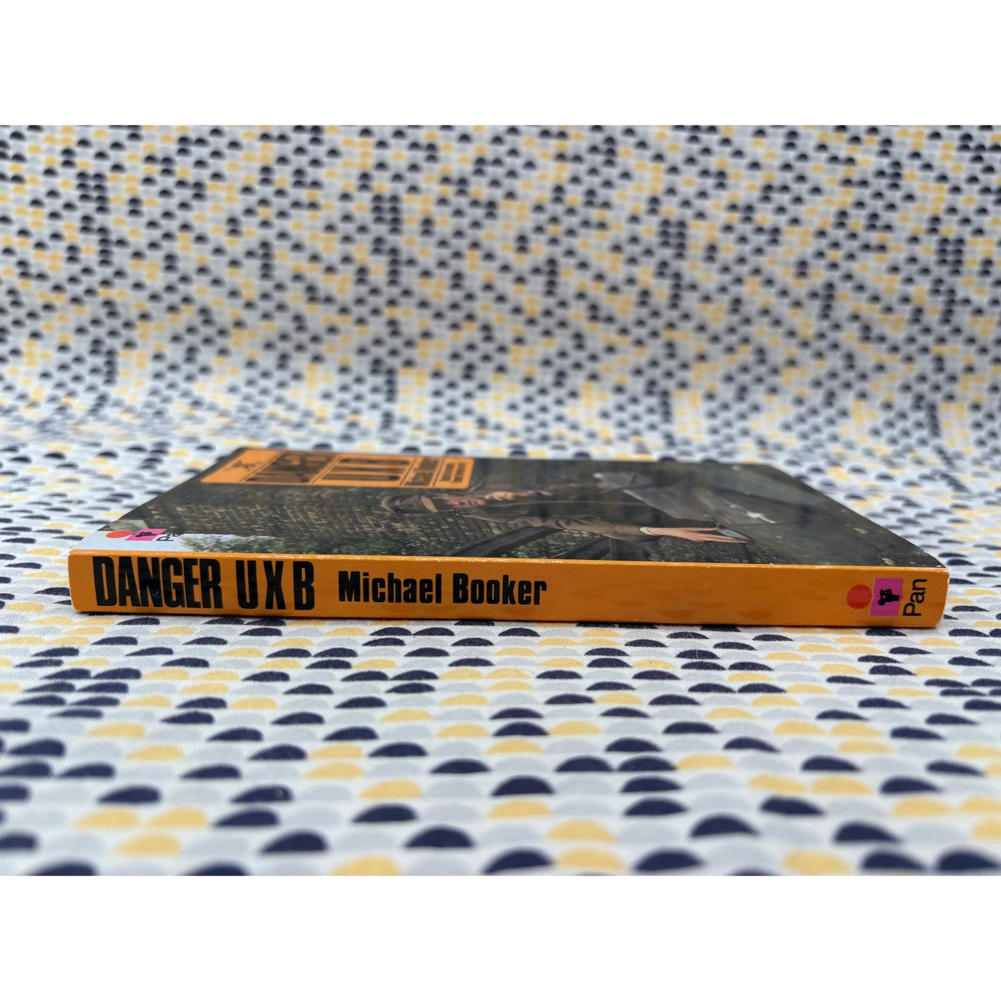 Danger UXB - Michael Booker - Pan - TV Tie In Edition - Paperback