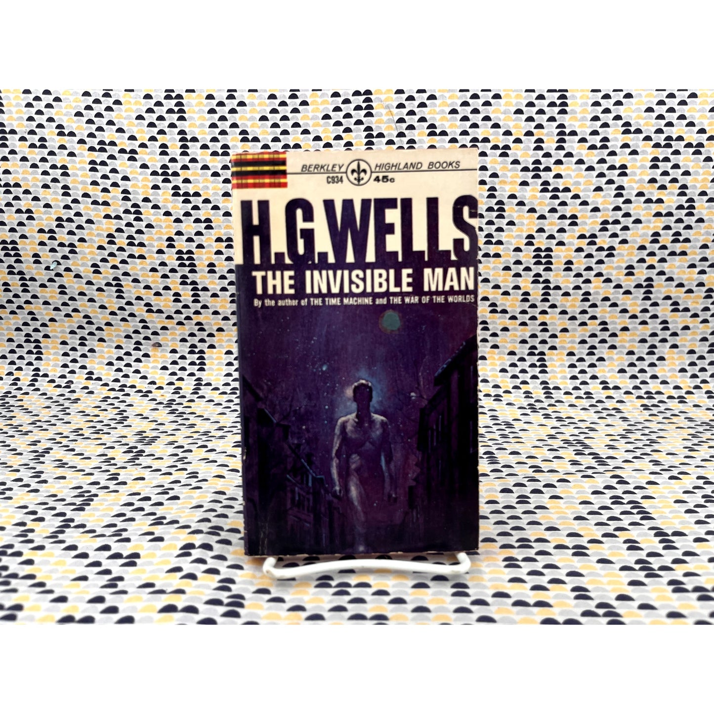 The Invisible Man - H.G. Wells - Vintage Paperback Book