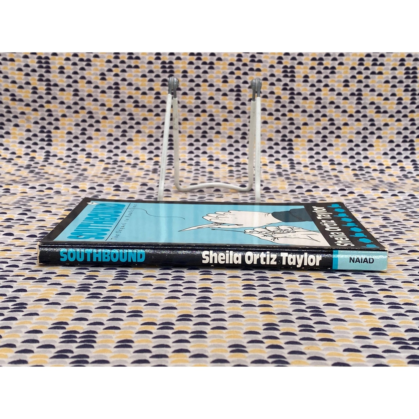 Southbound - Sequel to Faultline - Sheila Ortiz Taylor -Paperback - The Naiad Press