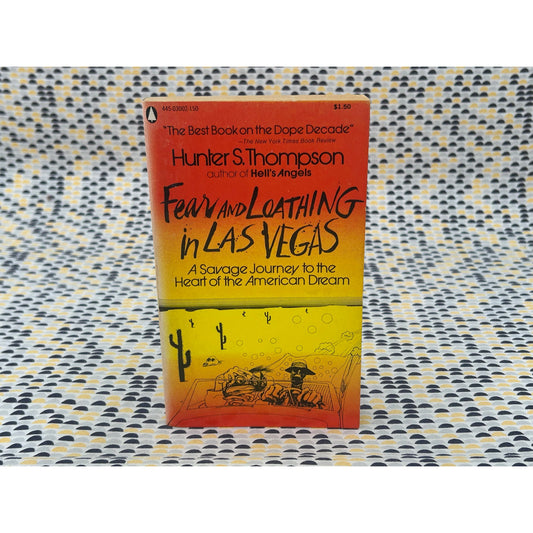 Fear and Loathing in Las Vegas - Hunter S. Thompson - Vintage Paperback Book - Popular Library Edition