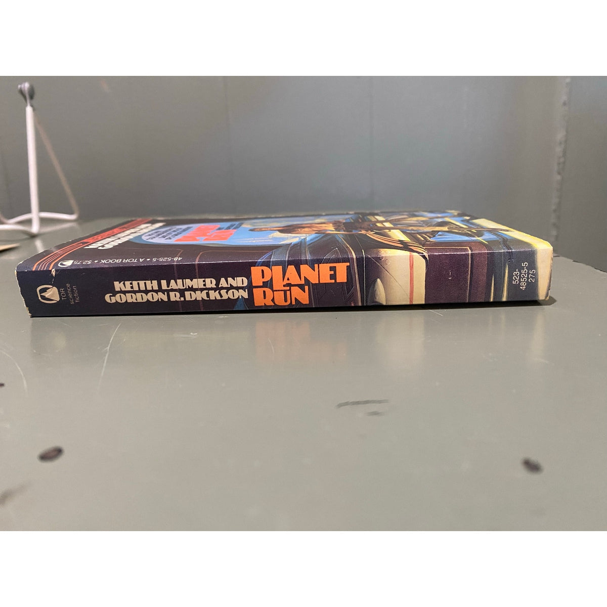Planet Run - Keith Laumer and Gordon R. Dickson - Jim Baen Presents - Tor - Paperbac