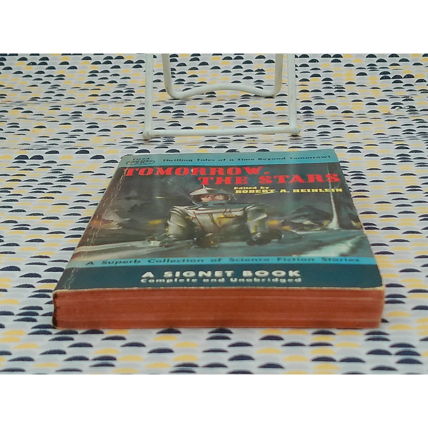 Tomorrow, The Stars - Robert A. Heinlein, editor - Signet Edition