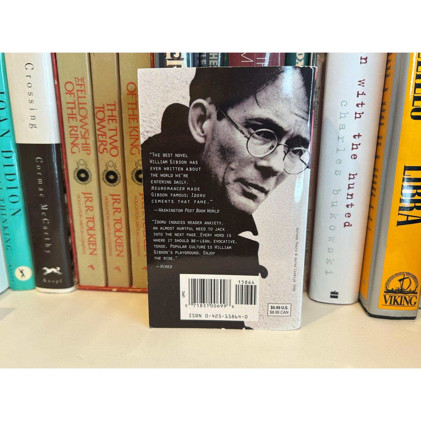Idoru - William Gibson - Vintage Paperback Book - Berkley Edition