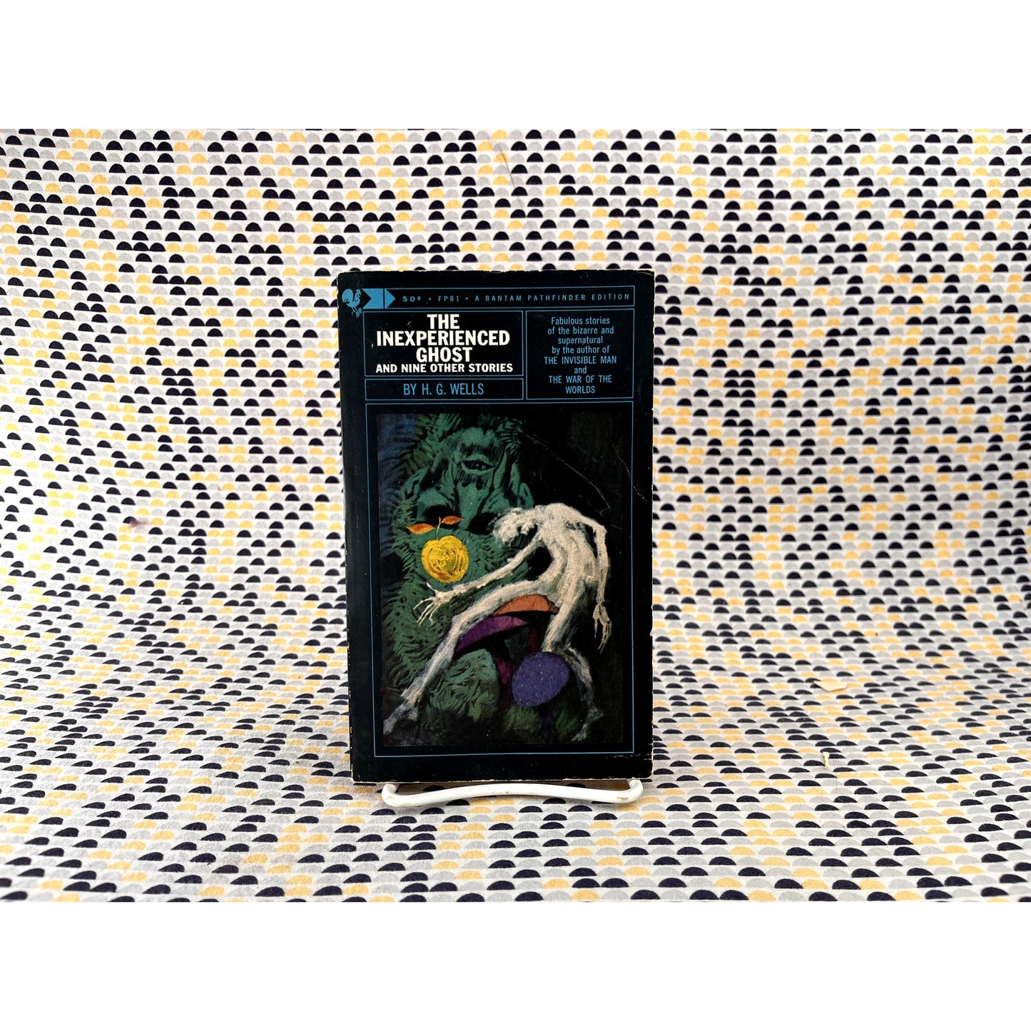 The Inexperienced Ghost - H. G. Wells - Bantam Pathfinder - Paperback