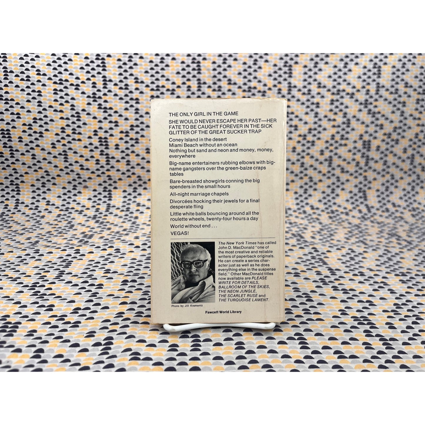 The Only Girl in The Game - John D. MacDonald - Fawcett Gold Medal - Paperback