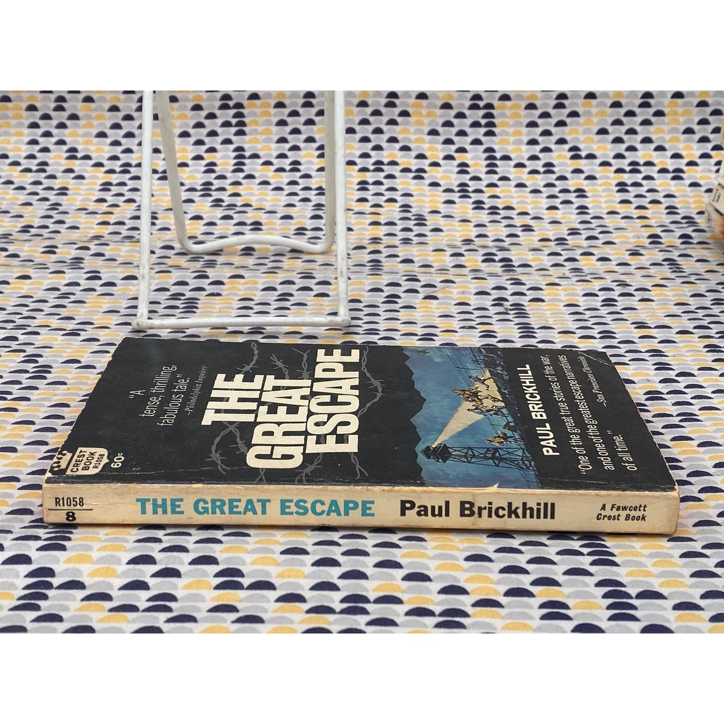 The Great Escape - Paul Brickhill - Movie Novelization - Vintage Paperback Book - 75 cent Fawcett Crest Edition