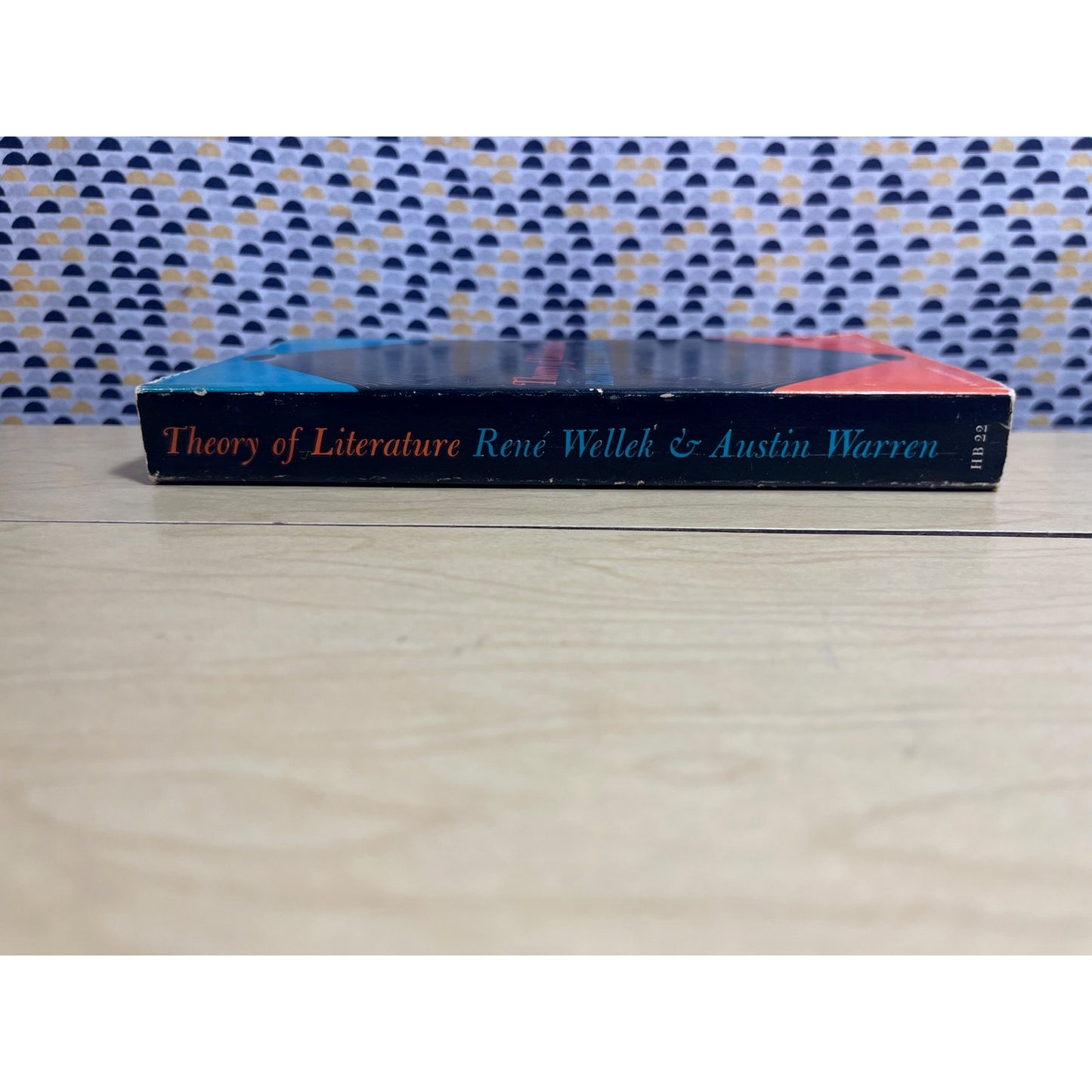 Theory of Literature - Rene Wellek & Austin Warren - Harvest Books - Paperback