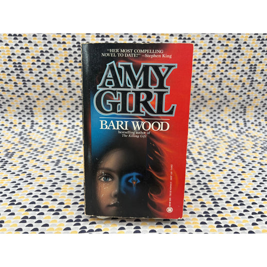 Amylgirl - Bari Wood - Onyx - Paperback