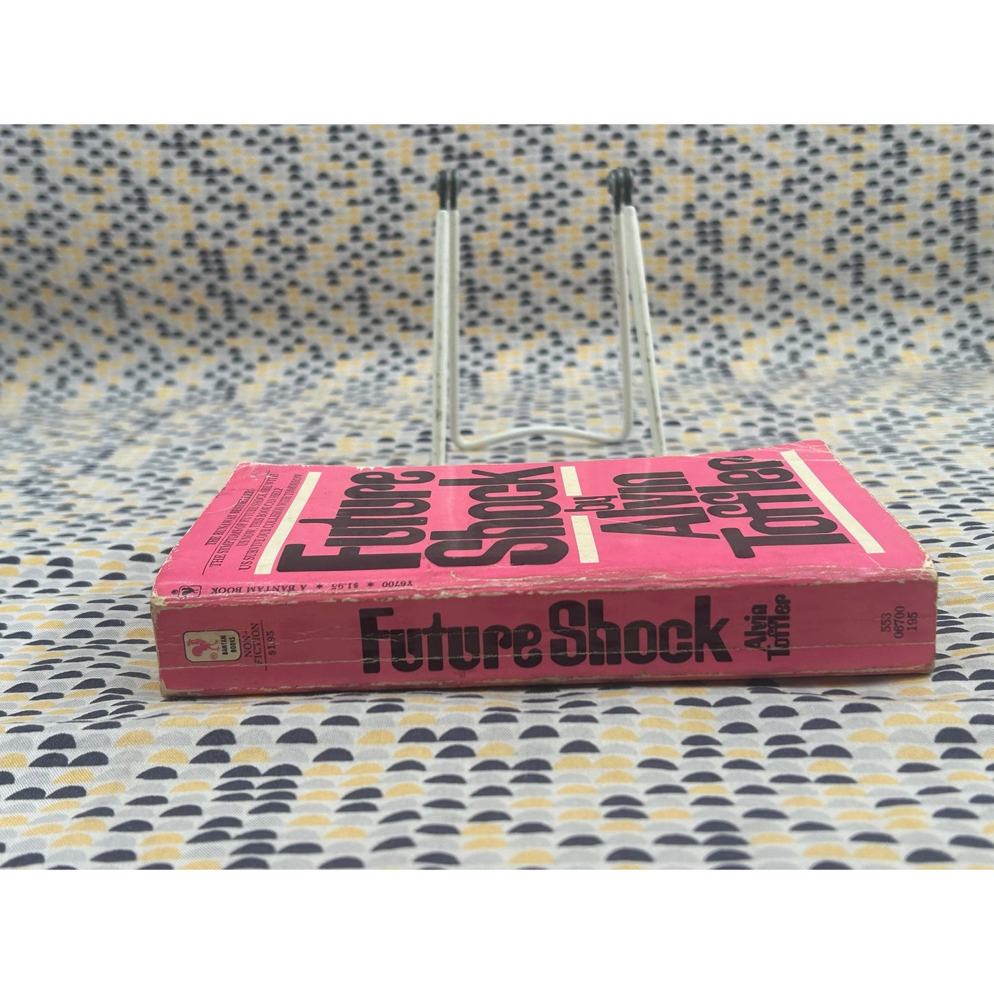 Future Shock - Alvin Toffler - Vintage Paperback Book - Bantam Edition