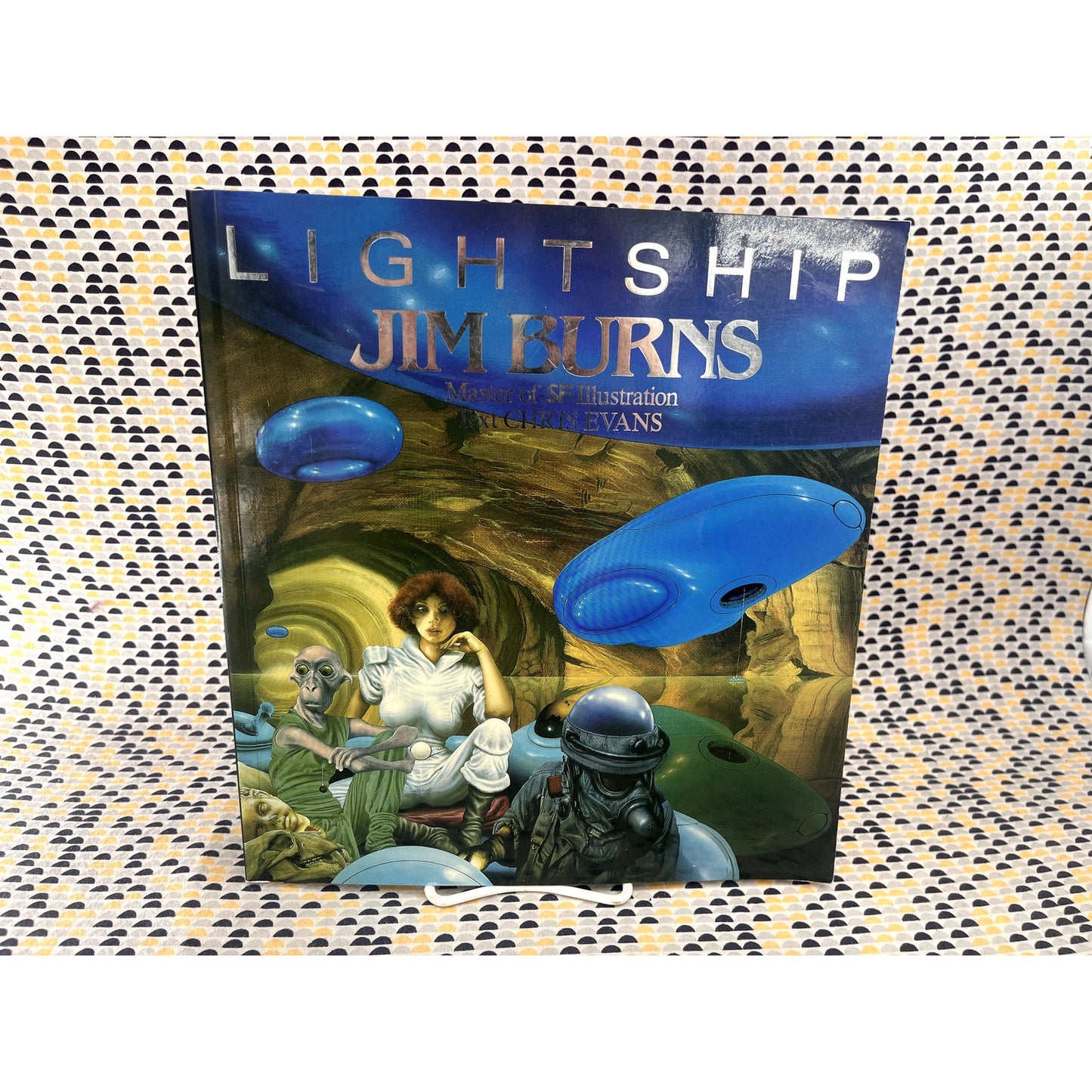 Lightship - Jim Burns & text by Chris Evans - Paper Tiger Books - Paperback