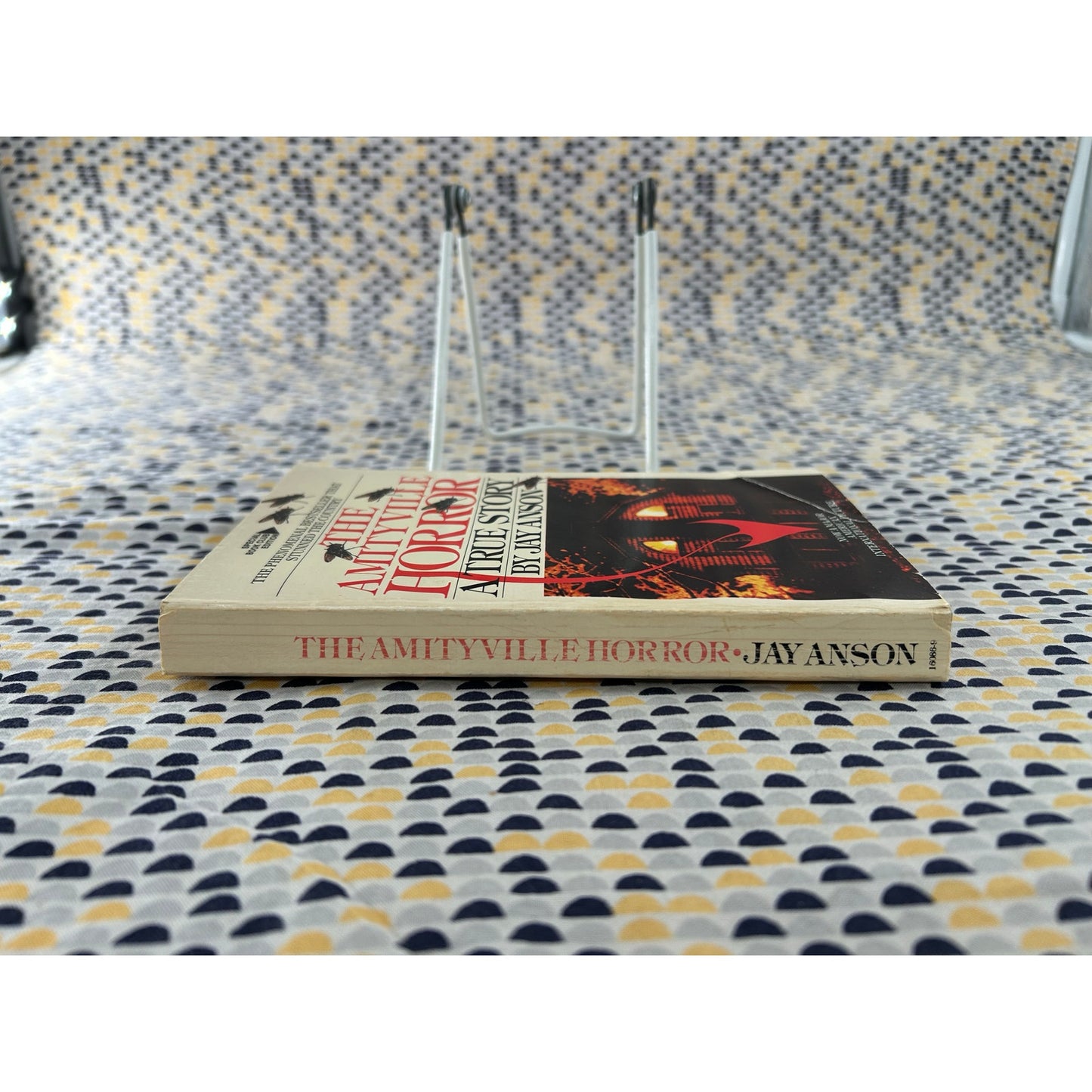 The Amityville Horror - Jay Anson - Vintage Paperback Book - Bantam Edition