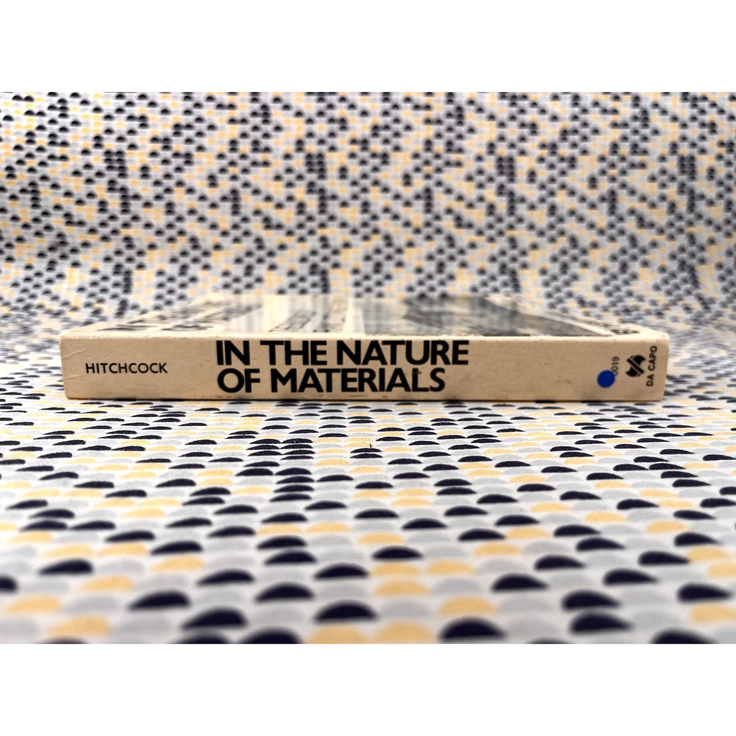 In the Nature of Materials - The Buildings of Frank Lloyd Wright 1887-1941 - Henry-Russell Hitchcock  - Da Capo - Paperback