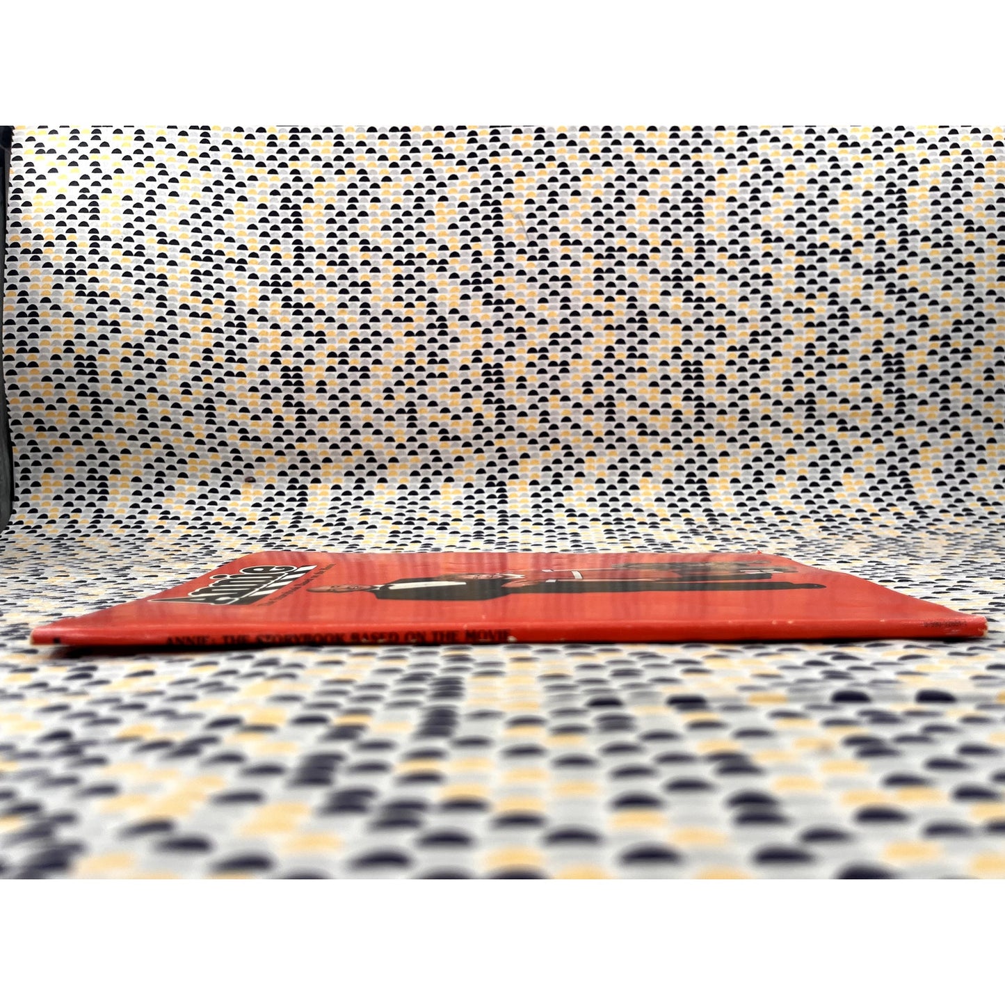 Annie: The Storybook Based on the Movie - Movie Novelization Movie Tie-In Edition