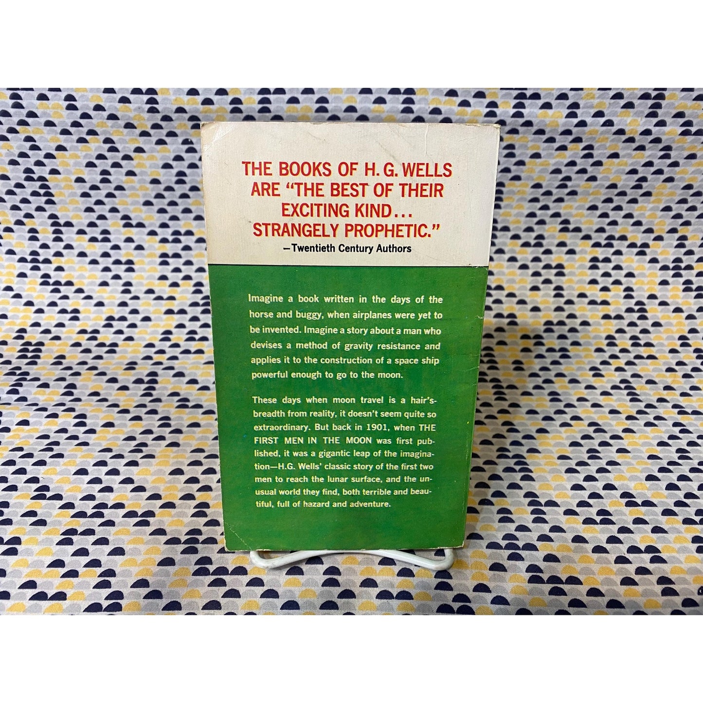 The First Men in the Moon - H.G. Wells - Vintage Paperback - 50 cent Berkeley Highland Books