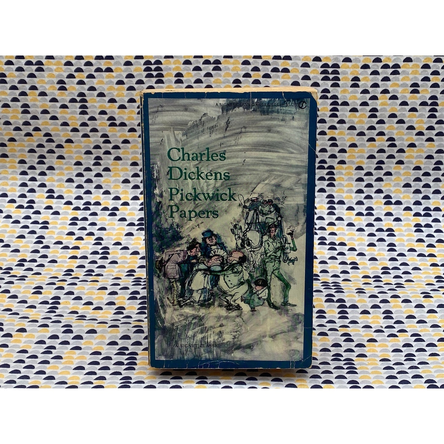 Pickwick Papers - Charles Dickens - Vintage Paperback Book - Signet Classics