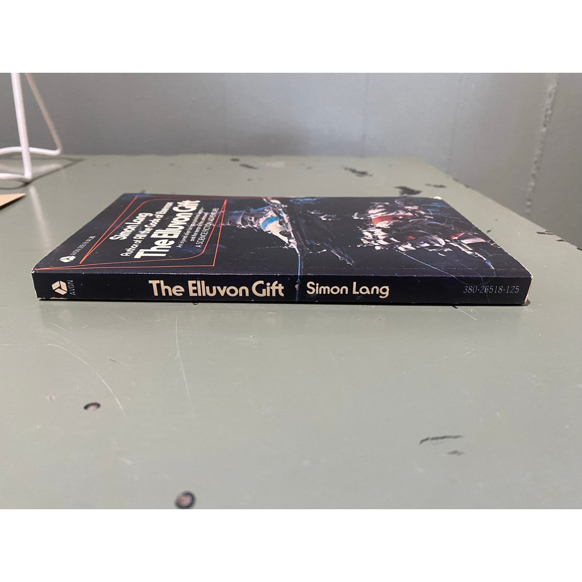 The Elluvon Gift - Simon Lang - Avon - John Berkey cover - Paperback