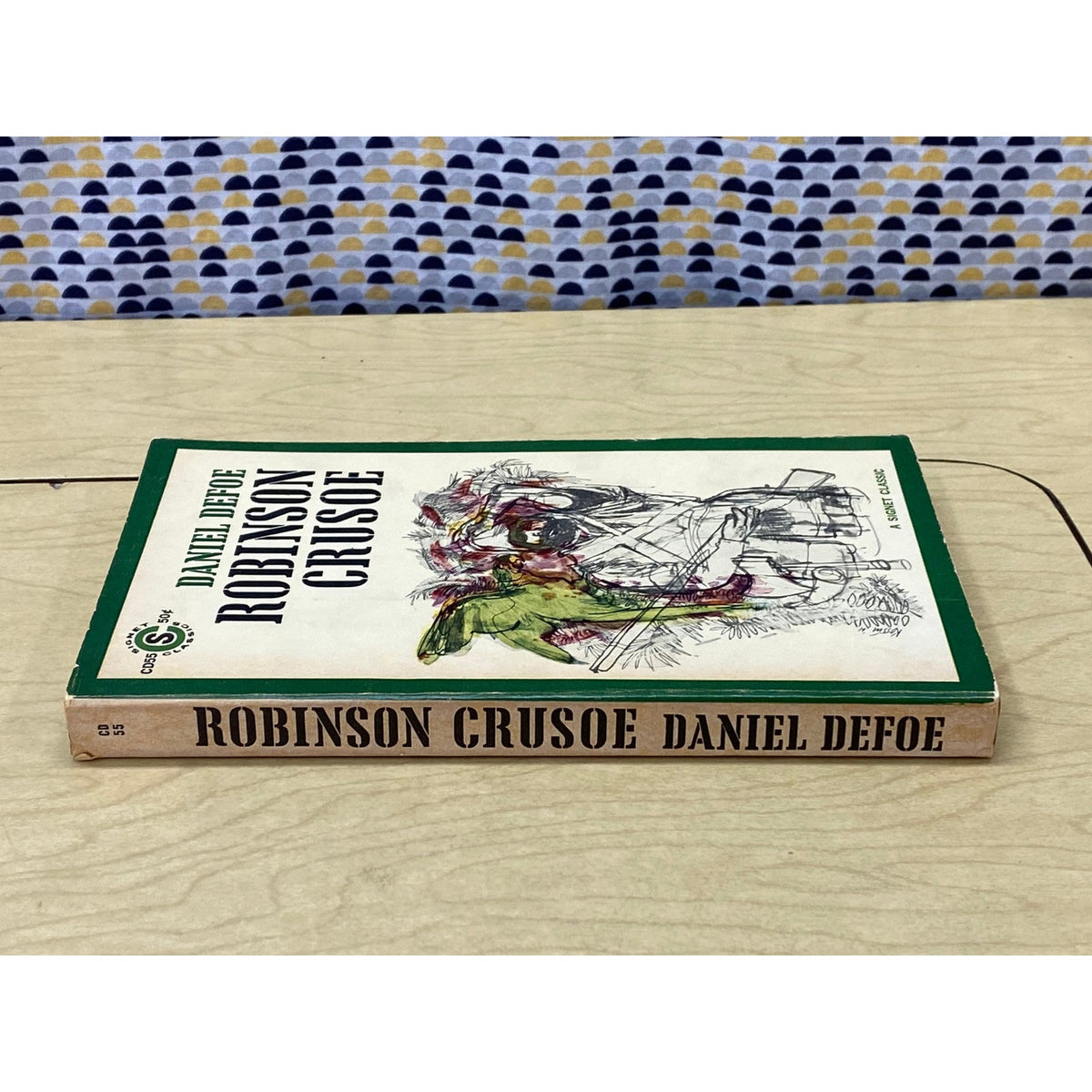 Robinson Crusoe - Daniel DeFoe - Vintage Paperback Book - Signet Classic Edition