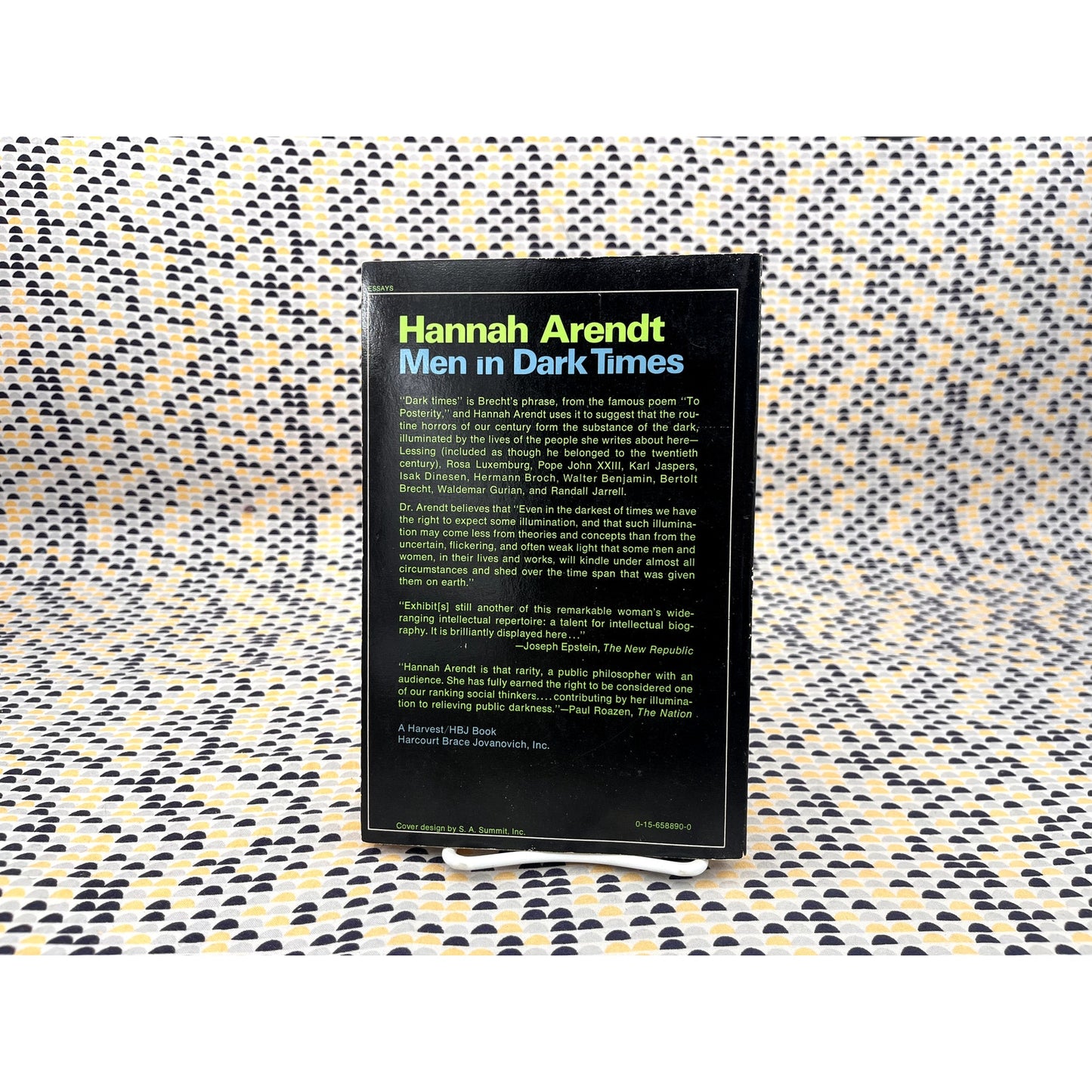 Men in Dark Times - Hannah Arendt -  Harvest Books - Paperback