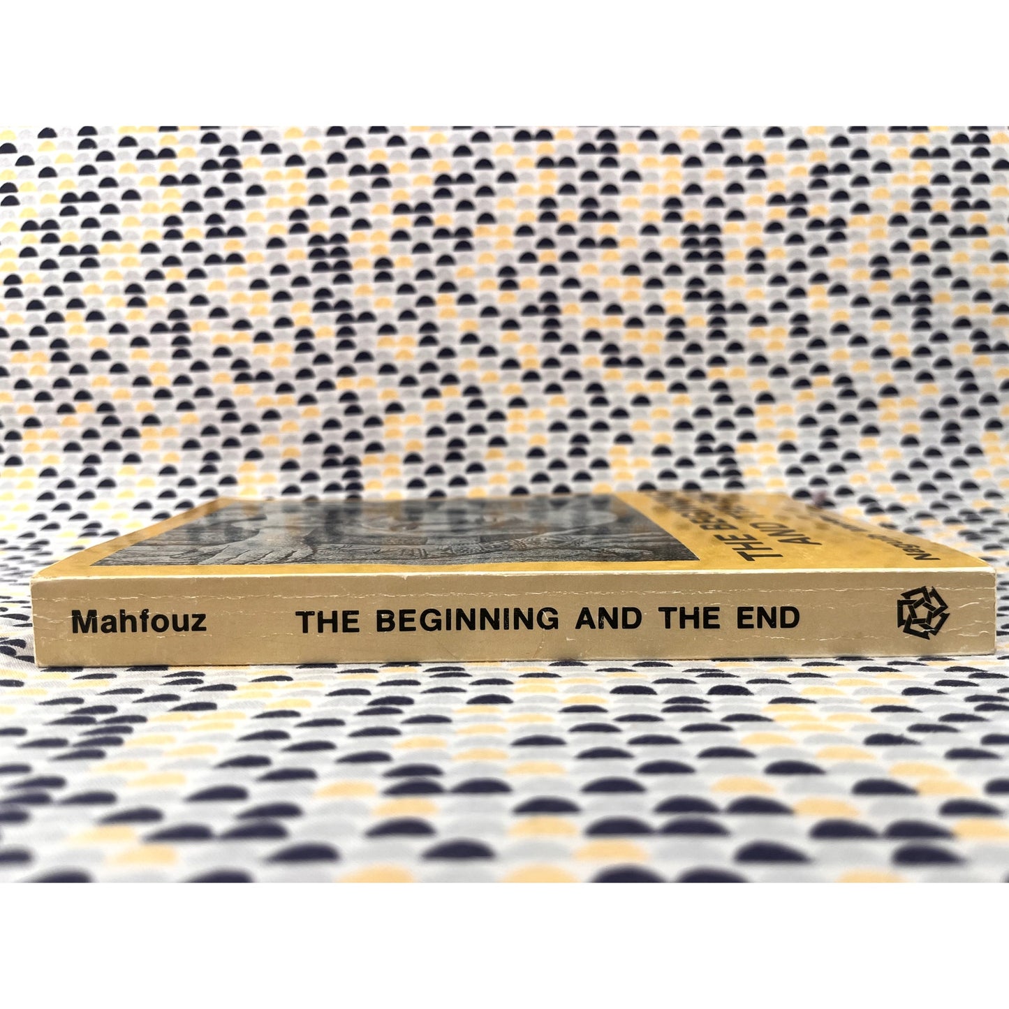 The Beginning and the End - Naguib Mahfouz - American University in Cairo Press - Paperback