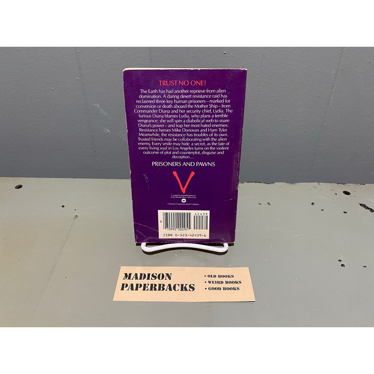 V : Prisoners and Pawns - Howard Weinstein - Pinnacle - TV Tie-In - Paperback