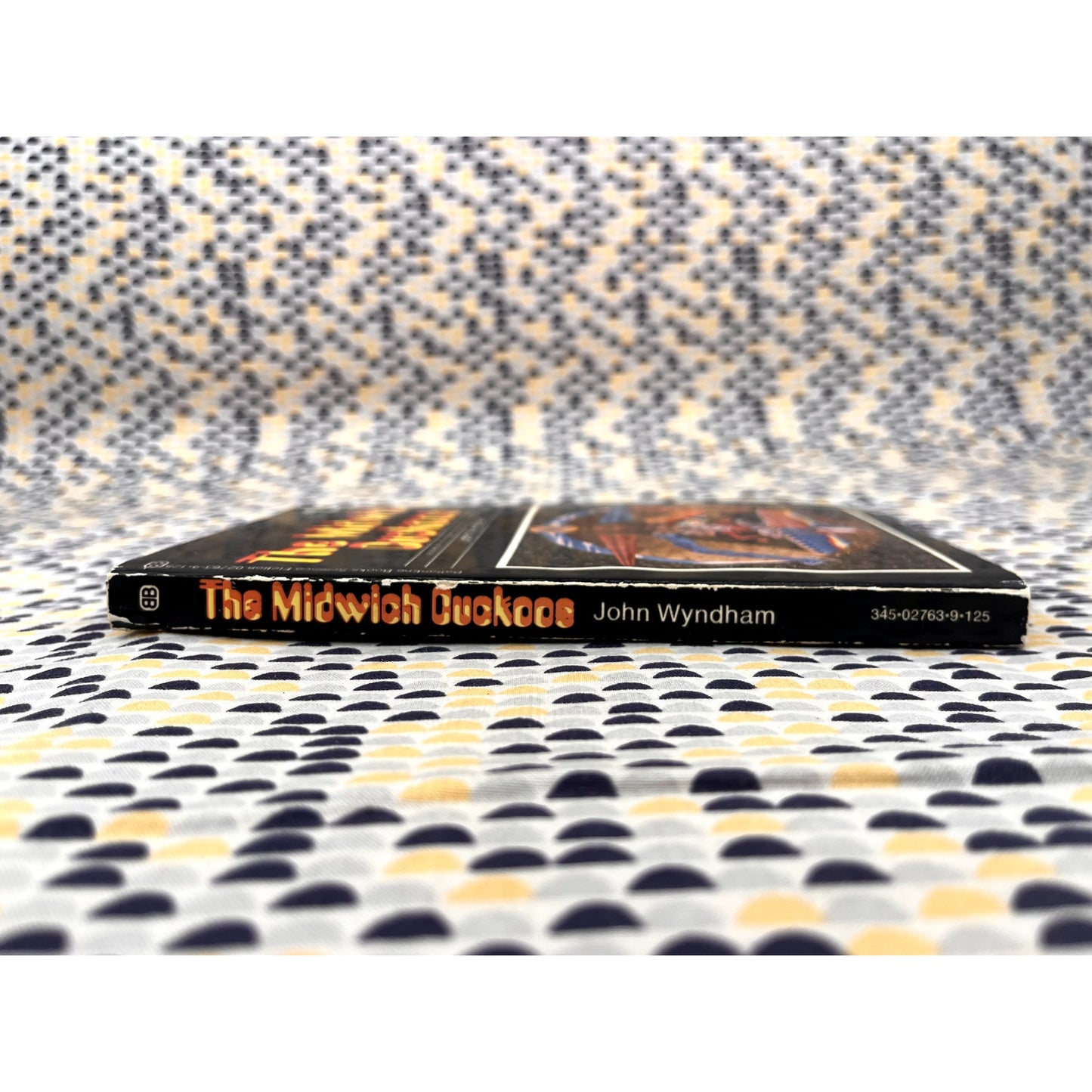 The Midwich Cuckoos - John Wyndham - Ballantine Books - Paperback