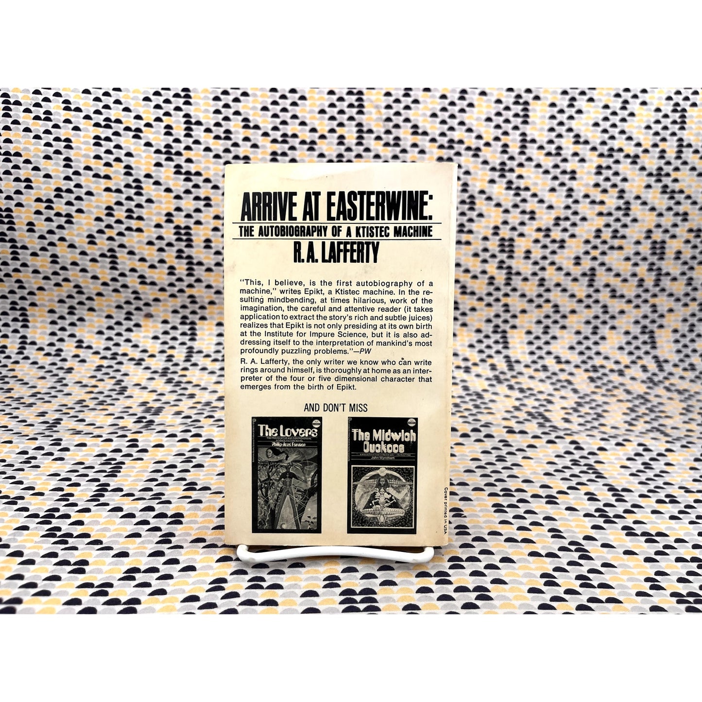 Arrive at Easterwine - R. A. Lafferty - Ballantine Books - Paperback