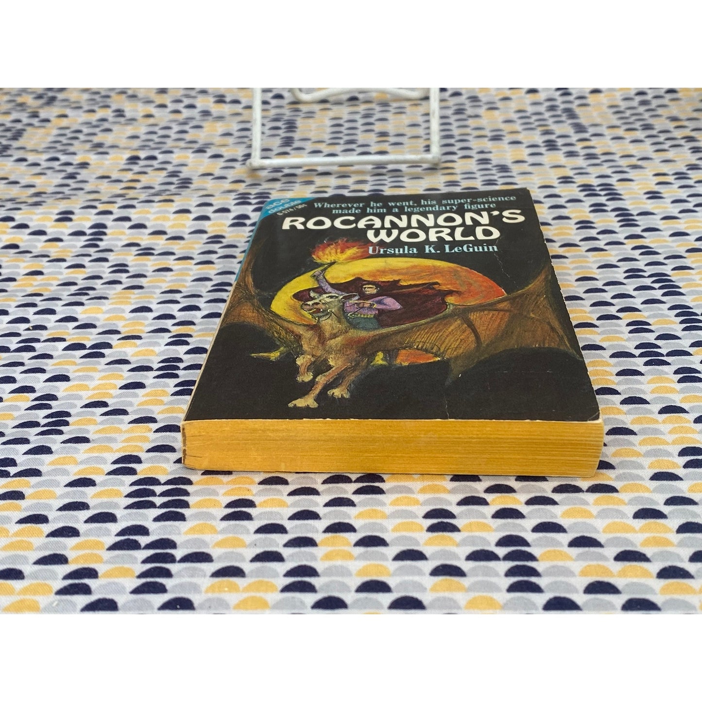 Ace Double - Rocannon's World Ursula K. Leguin - Kar-Chee Reign  Avram Davidson