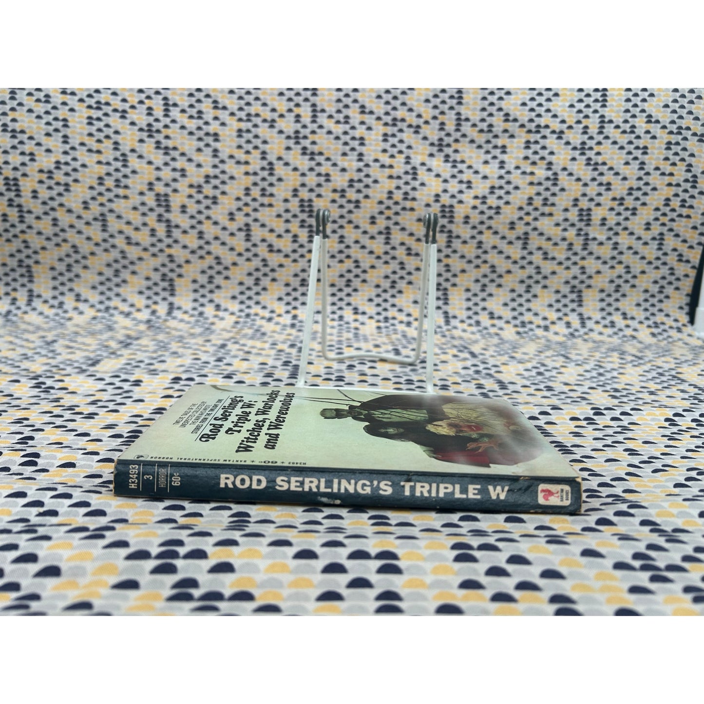 Rod Serling's Triple W - Witches, Warlocks & Werewolves - Vintage Paperback Book - Bantam Edition